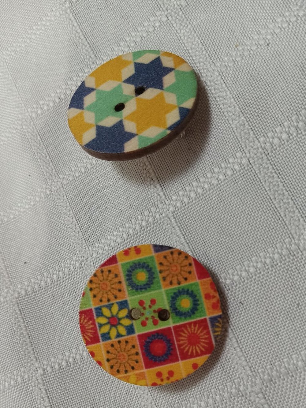 Set of two handmade pins made with wodden buttons
